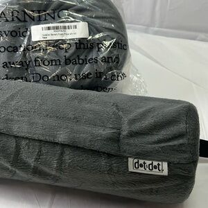 Dot & Dot Gray Memory Foam Pillow Twist Travel Roll